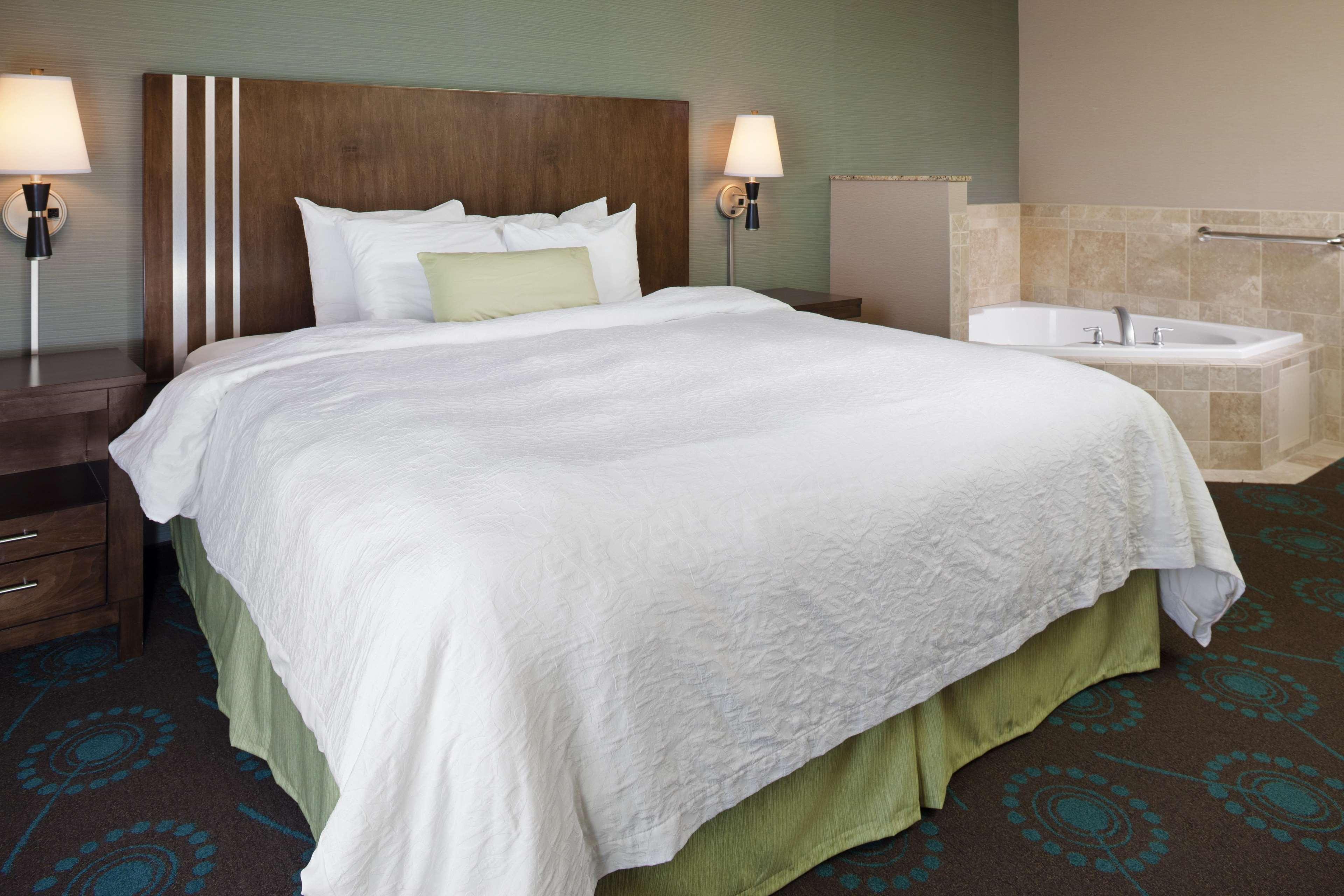 Hampton Inn And Suites - Lincoln Northeast Room photo